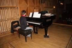 o_1a327aevp5gaedr1tj91rbc5kv4n